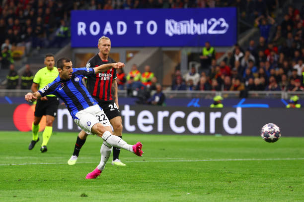 他的判罚曾 他的判罚曾