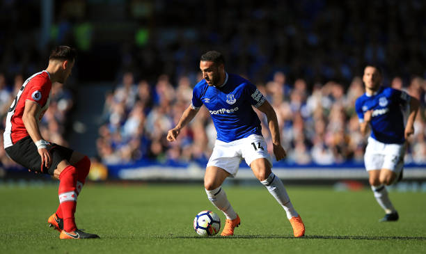 他表达了期 他表达了期