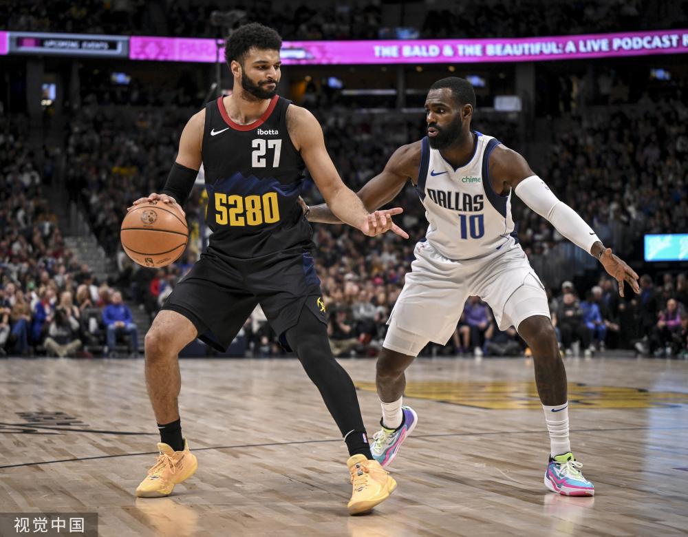 他以精确的 他以精确的