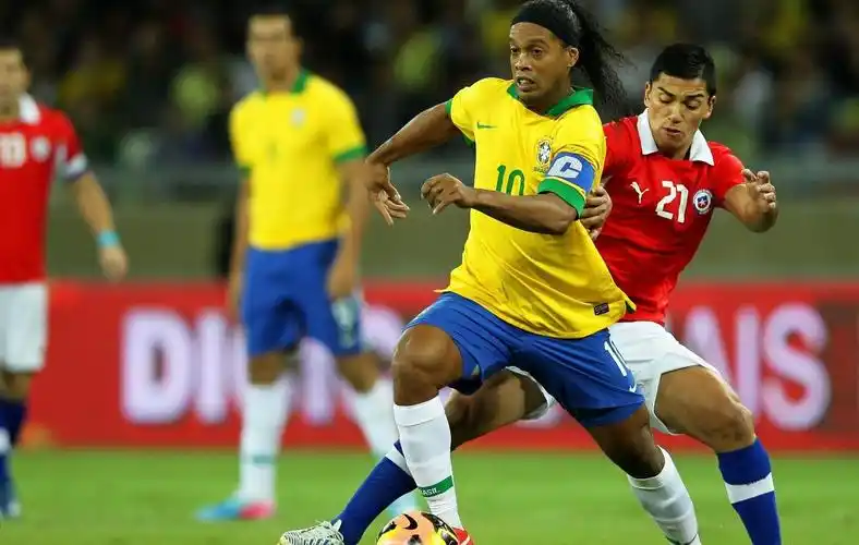 决赛首回合 决赛首回合